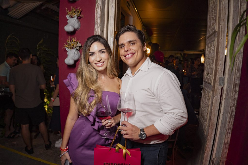 Nathalia Alencar E Victor Vieira