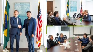 O Ministro Do Turismo, Celso Sabino, Esteve Reunido Com O Embaixador André Odenbreit, Responsável Pelo Consulado Brasileiro Na Cidade.
