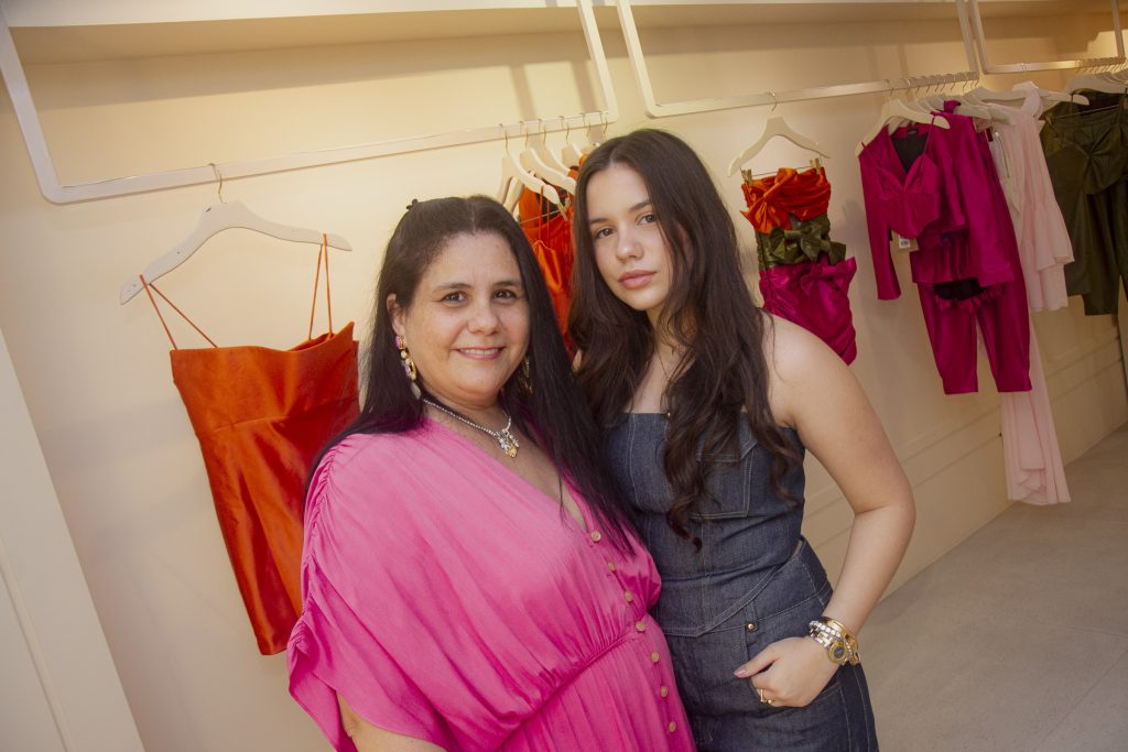 Renata E Mari Brigido