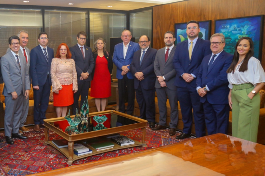 Ricardo Cavalcante fala sobre transição energética com ministro Antônio Ferreira