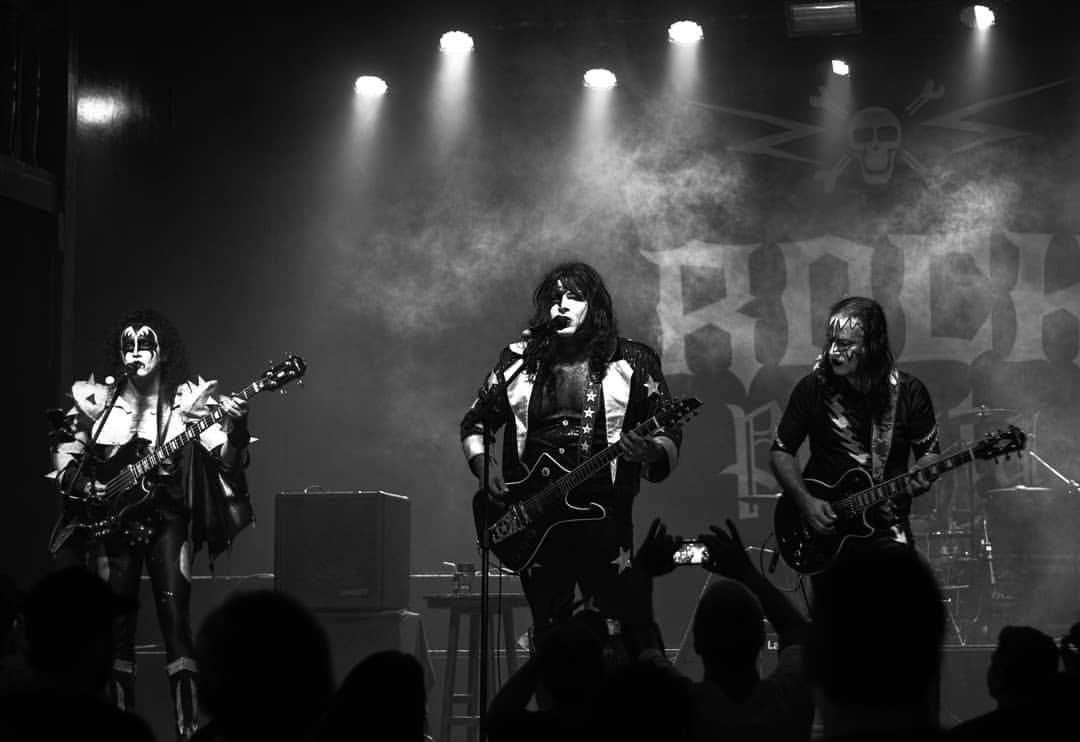 Festival de Covers e Vibe Retrô animam programação musical gratuita de Fortaleza em abril