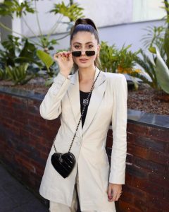 Terninho Cici Navarro Usa Dra. Cherie E Cici Navarro Collection Reproducao Instagram @cicinavarro 2 2