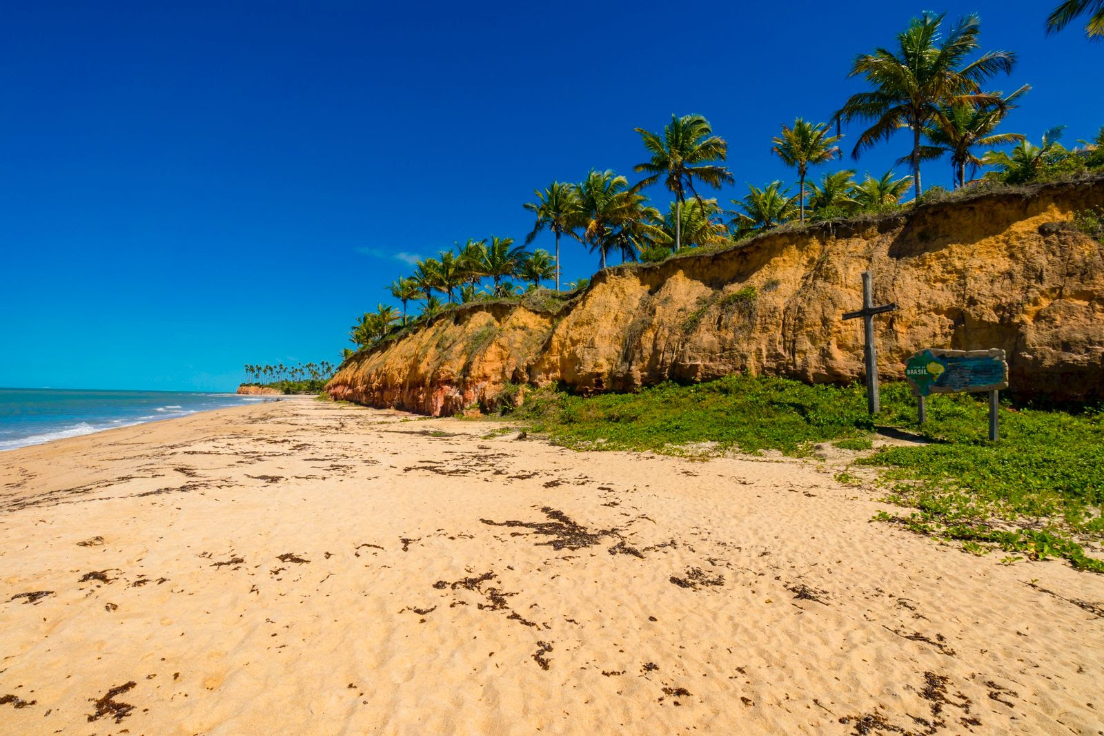 Conheça Barra do Cahy, a primeira praia do Brasil