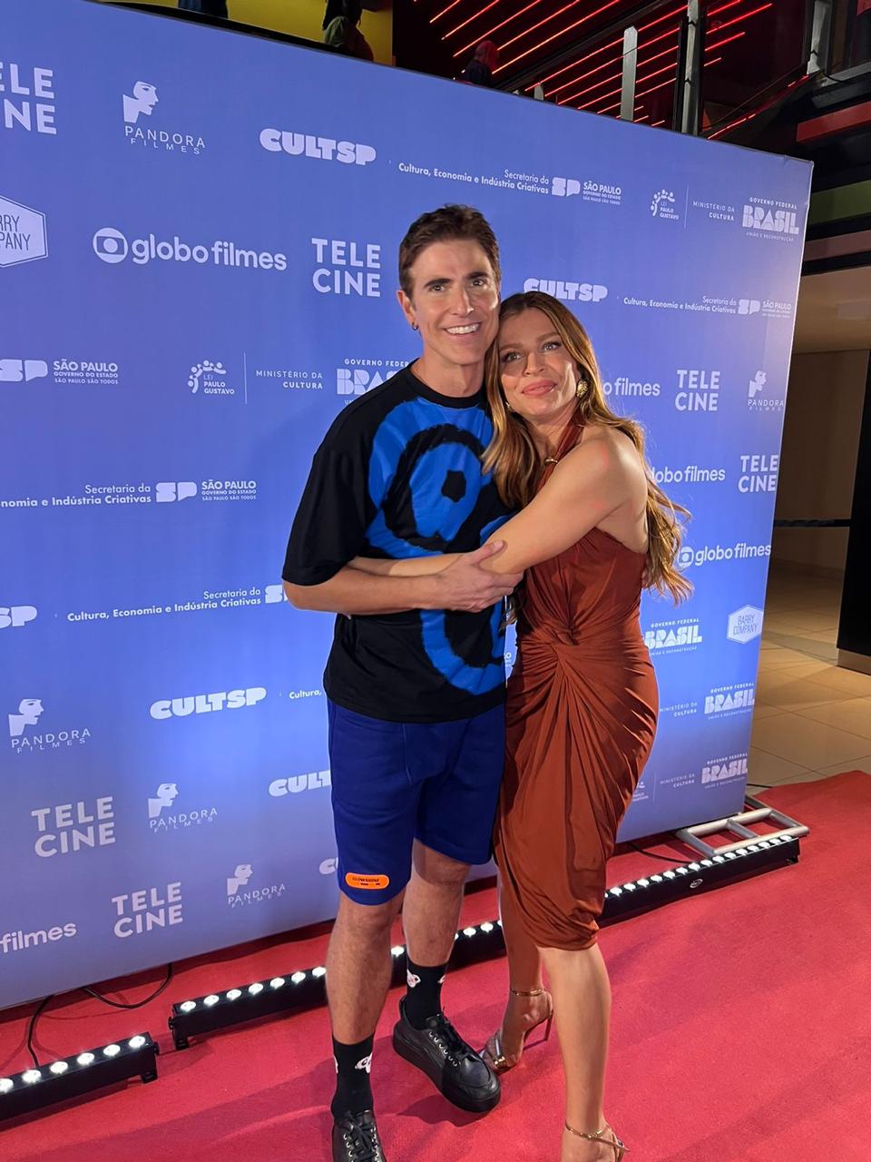 “Uma Família Feliz”: pré-estreia de filme estrelado por Grazi Massafera e Reynaldo Gianecchini