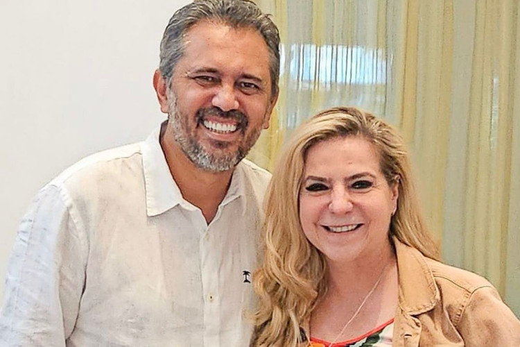 Elmano elogia engajamento de Luizianne Lins na campanha de Waldemir Catanho em Caucaia Elmano elogia engajamento de Luizianne Lins na campanha de Waldemir Catanho em Caucaia