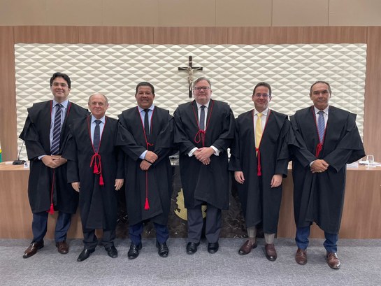 Desembargador Rogério Feitosa é empossado ouvidor substituto do TRE-CE