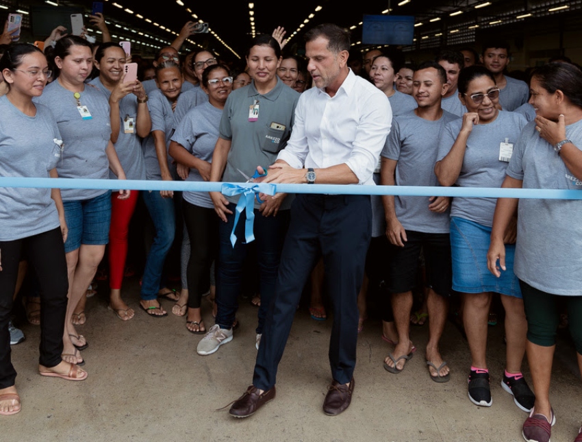 Alexandre Birman realiza ‘reinauguração’ de unidade fabril no interior do Ceará