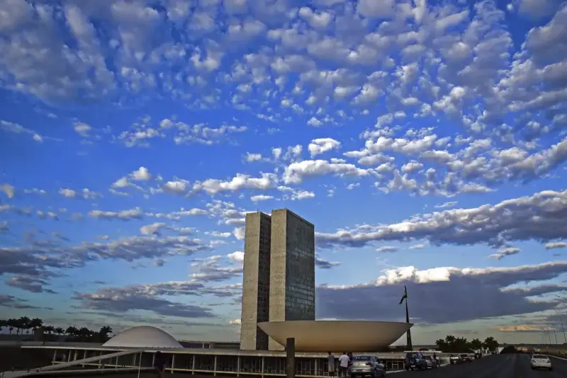 Brasilia Congresso Nuvens E 0416202217 2