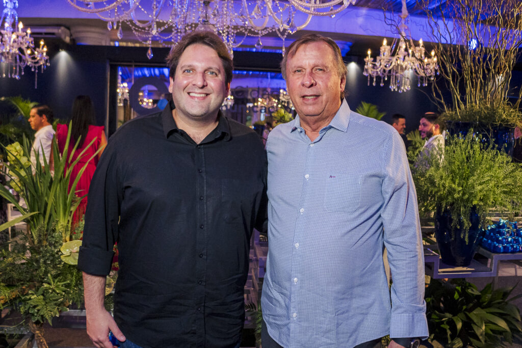 Daniel E Jose Simoes