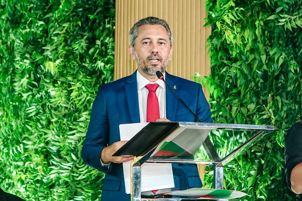 Elamo De Freitas (1)