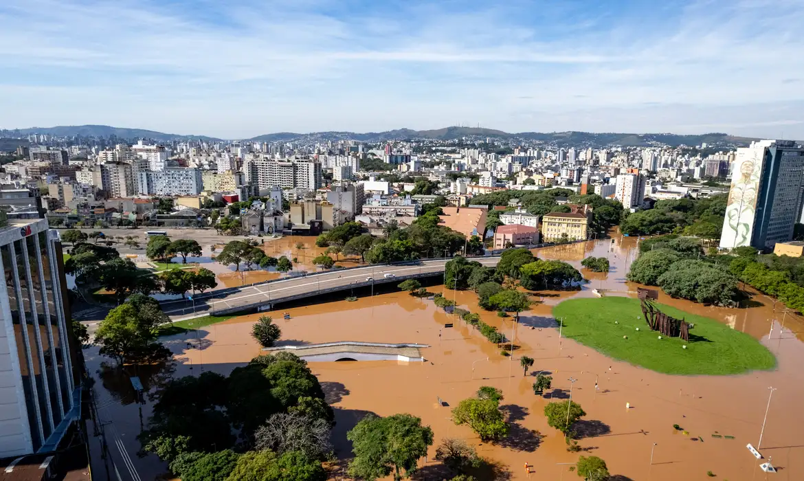 Chuvas no RS levam Volks a colocar funcionários em férias coletivas