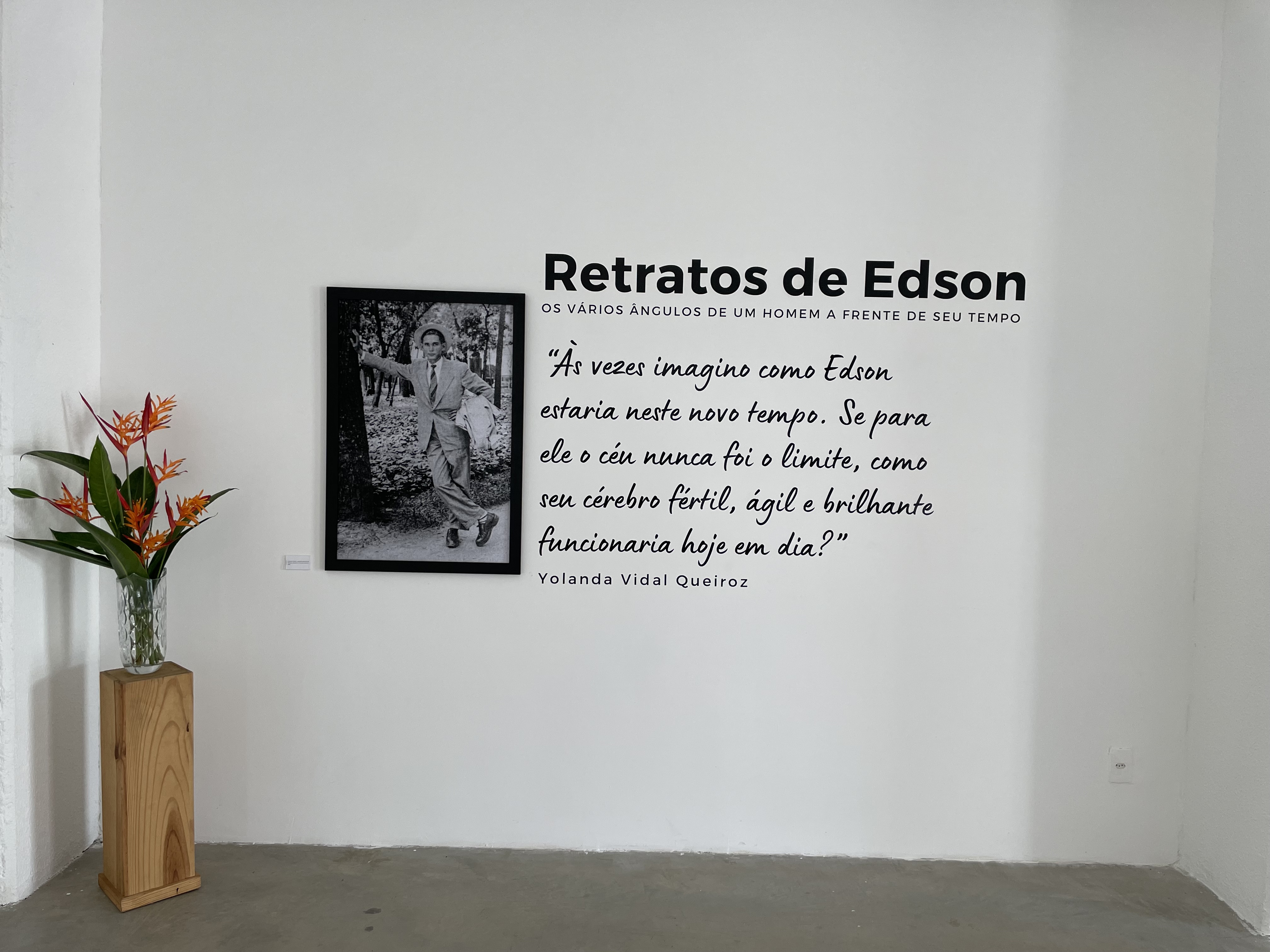 Exposição gratuita “Retratos de Edson – vários ângulos de um homem à frente de seu tempo” estendida até 31 de maio