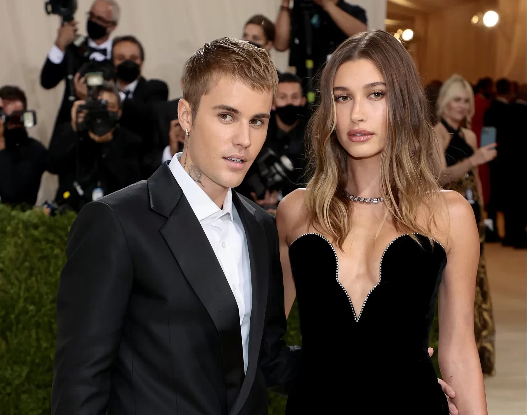 Hailey Bieber e Justin Bieber anunciam a espera do primeiro filho