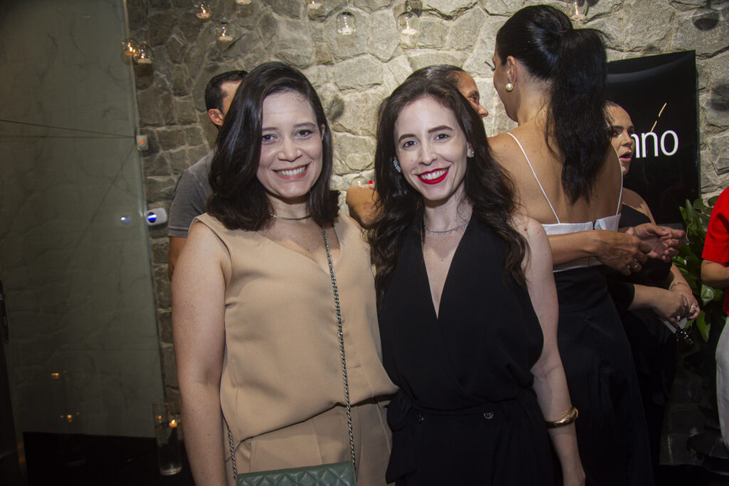 Isabel Cavalcante E Beatriz Cavalcante