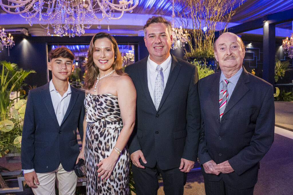 Joao Dias, Erica Dias, Samuel Dias E Francisco Dias