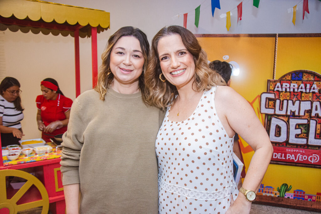 Kelly Emiliano E Bruna Braum