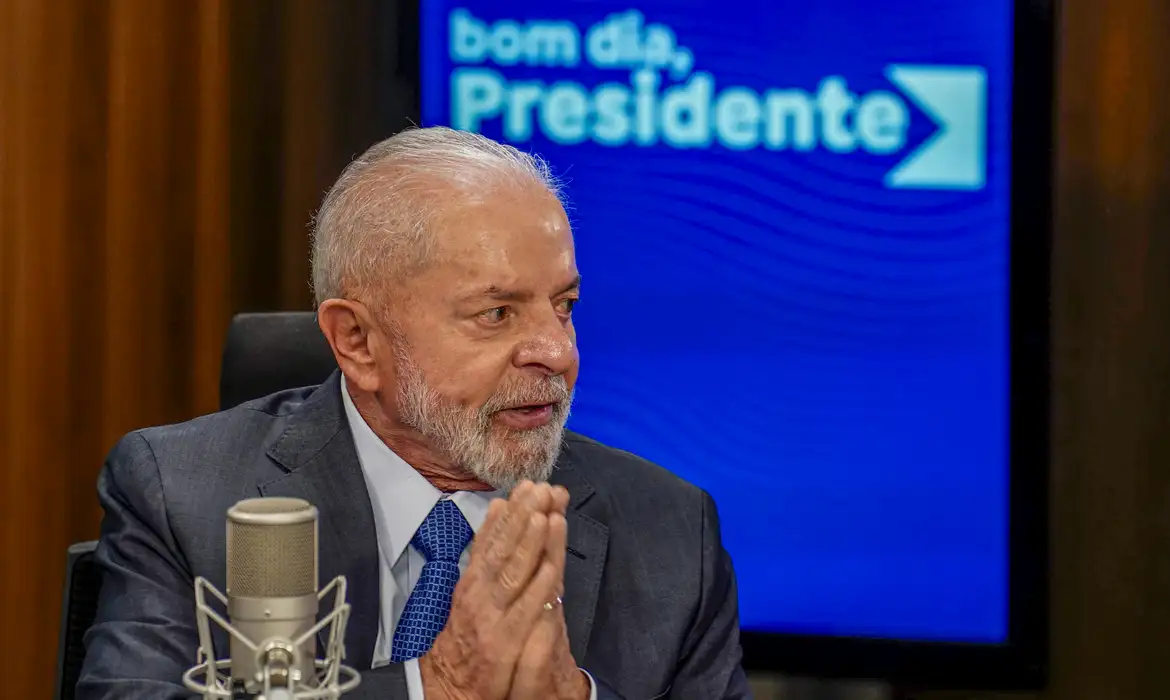Lula quer contrapartida empresarial para negociar desoneração da folha Lula quer contrapartida empresarial para negociar desoneração da folha