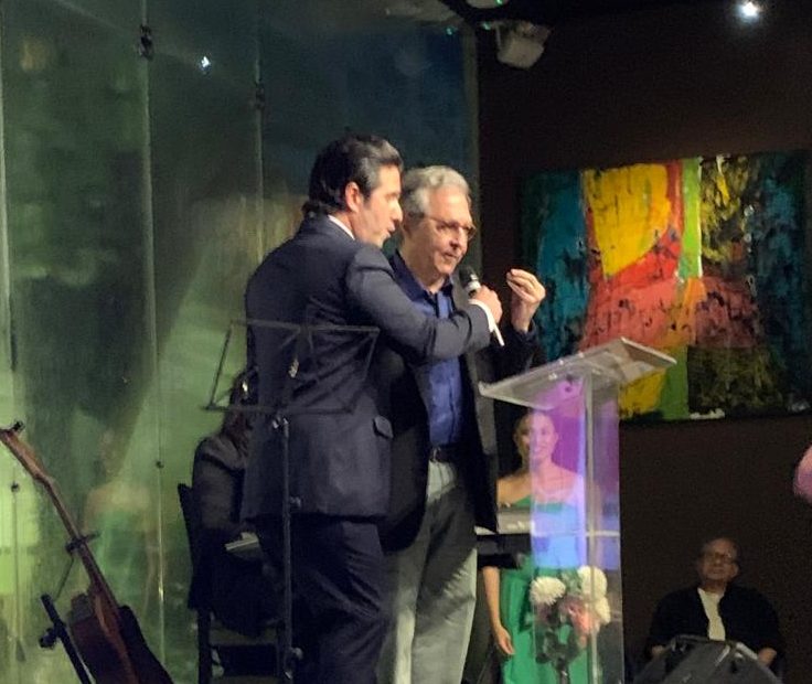 Pedro Gurjão lança novo livro “E por falar em cantares”, no restaurante Pipo, com celebração musical