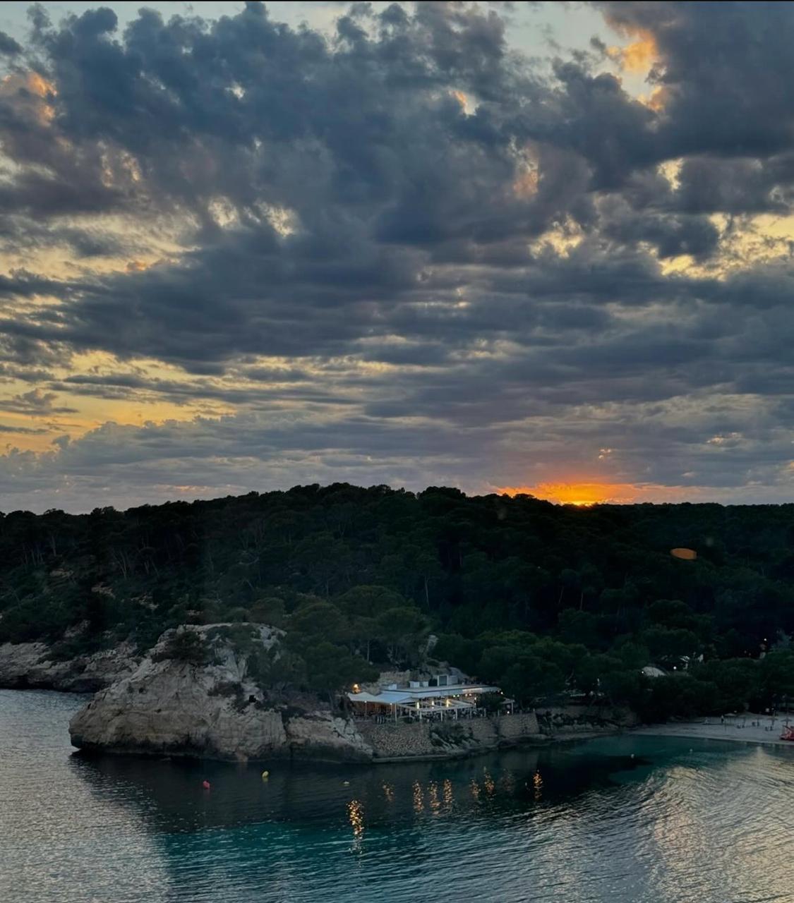 Pompeu Vasconcelos E Mariana Da Fonte Desfrutam De Férias Paradisíacas Em Menorca (10)