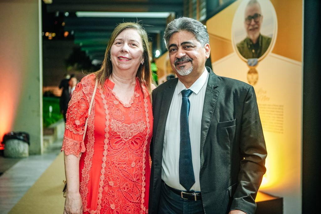 Rachel E Hilario Marques