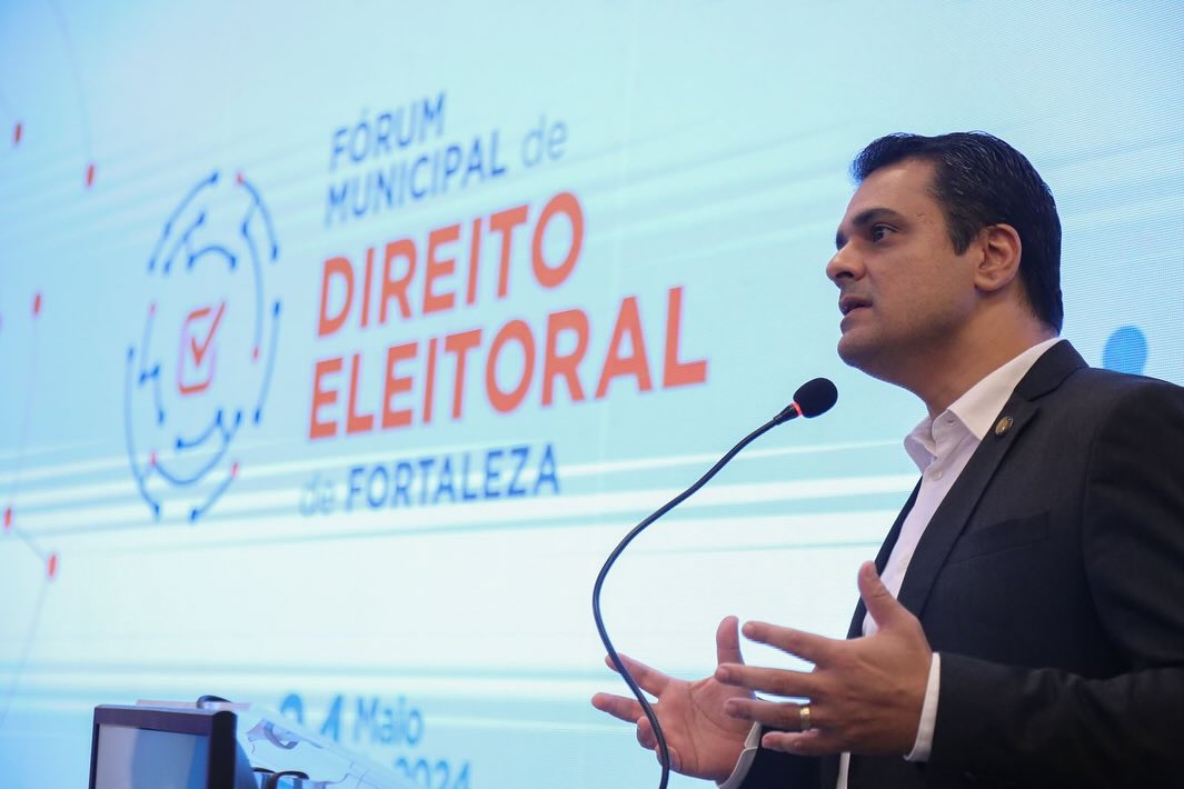 Câmara Municipal de Fortaleza encerra Fórum de Direito Eleitoral com palestras sobre IA e TSE