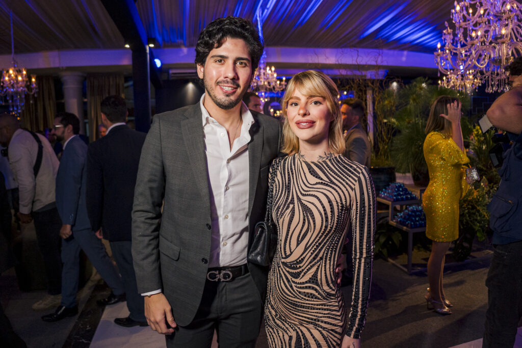 Vinicius Machado E Maria Dias