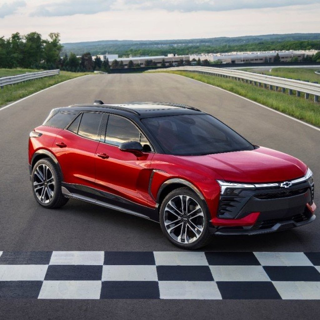 Primeiras unidades do elétrico Blazer aportam no Brasil Primeiras unidades do elétrico Blazer aportam no Brasil