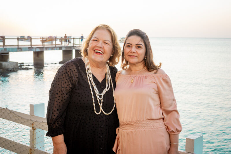 HAPPY BIRTHDAY - Alegria e muito astral dão o tom da troca de idade de Luciana Pordeus