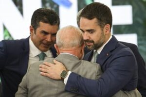 Governadores Do Pará, Helder Barbalho, E Eduardo Leite, Do Rs, E O Presidente Lula Foto Agência Brasil