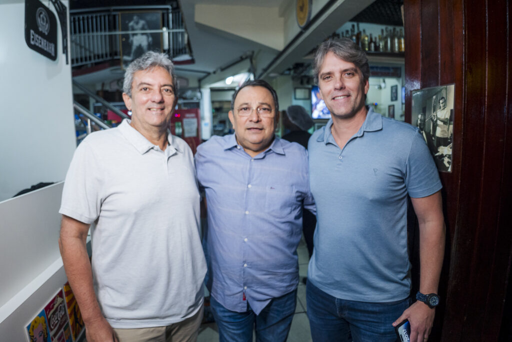 
				Guedes Neto, Moacir Maia E Rui Do Ceara
				