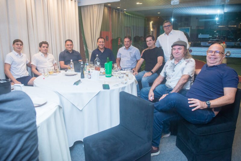 HAPPY B-DAY - Ira Frota comemora chegada da nova idade nos lounges exlusivos do Iate Clube de Fortaleza