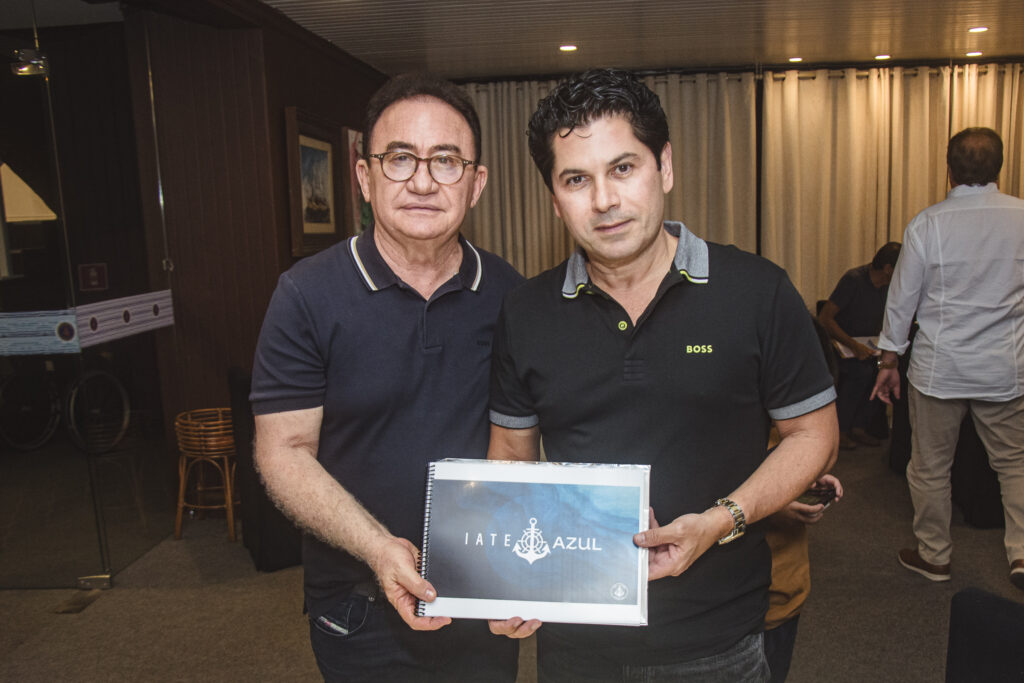 
				Manoel Linhares E Pompeu Vasconcelos 
				