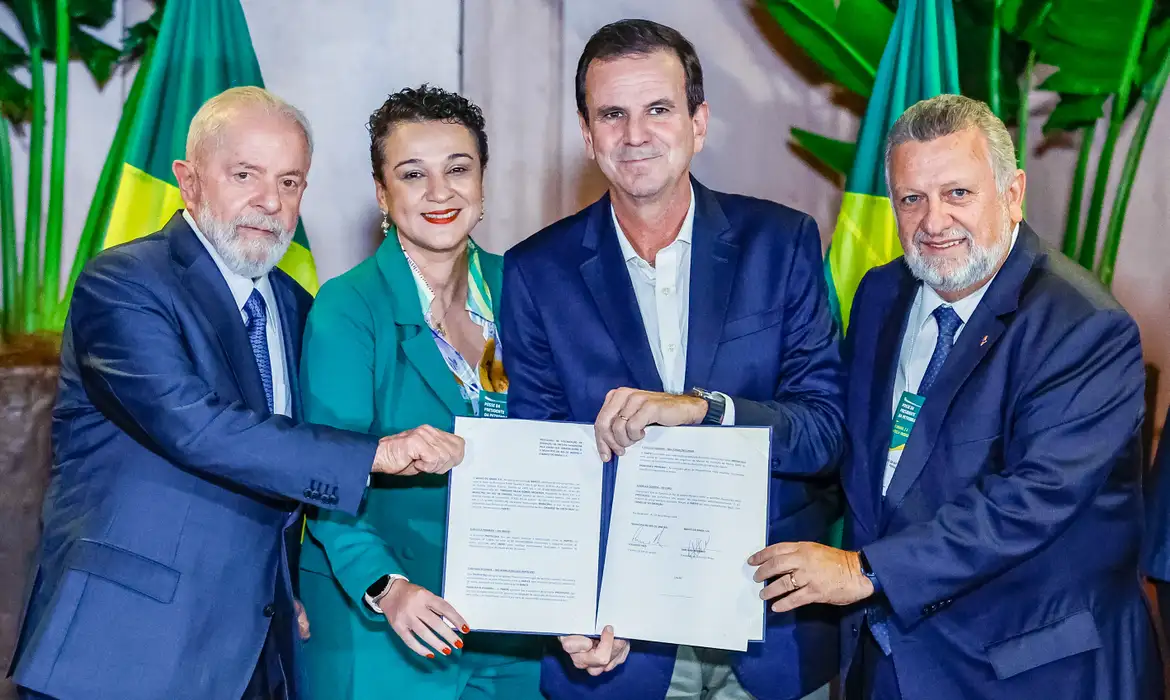 Rio assina contratos com a União para obras do BRT e de infraestrutura Rio assina contratos com a União para obras do BRT e de infraestrutura