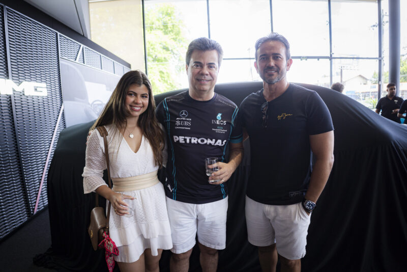 LUXO SOBRE RODAS - Mercedes-Benz celebra clássicos e lança GLC 43 Coupe em grande estilo