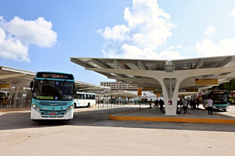 Sarto inaugura Terminal José de Alencar e deve impulsionar a economia