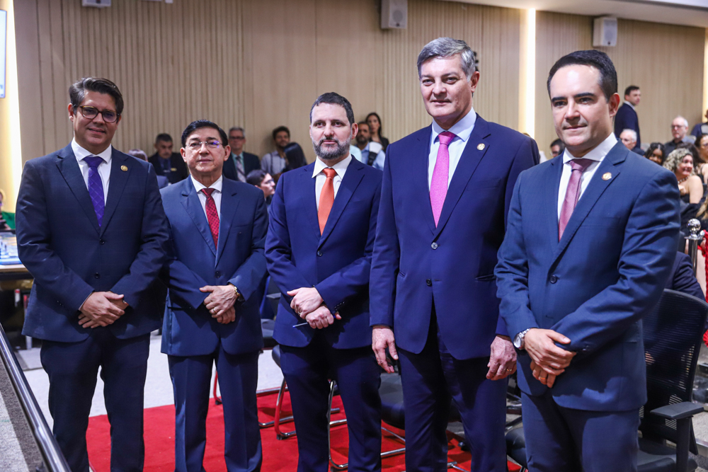 Desembargadores federais cearenses são agraciados com o título de Cidadão Pernambucano pela ALEPE