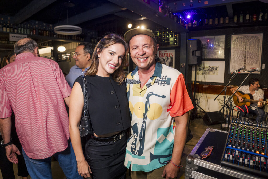 
				Vanessa Colares E Edir Lucio
				
