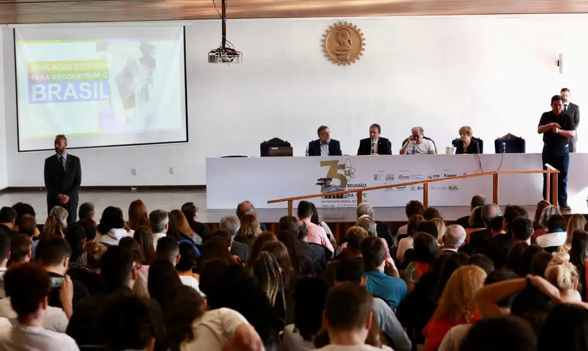SBPC: especialistas defendem descarbonização da indústria SBPC: especialistas defendem descarbonização da indústria