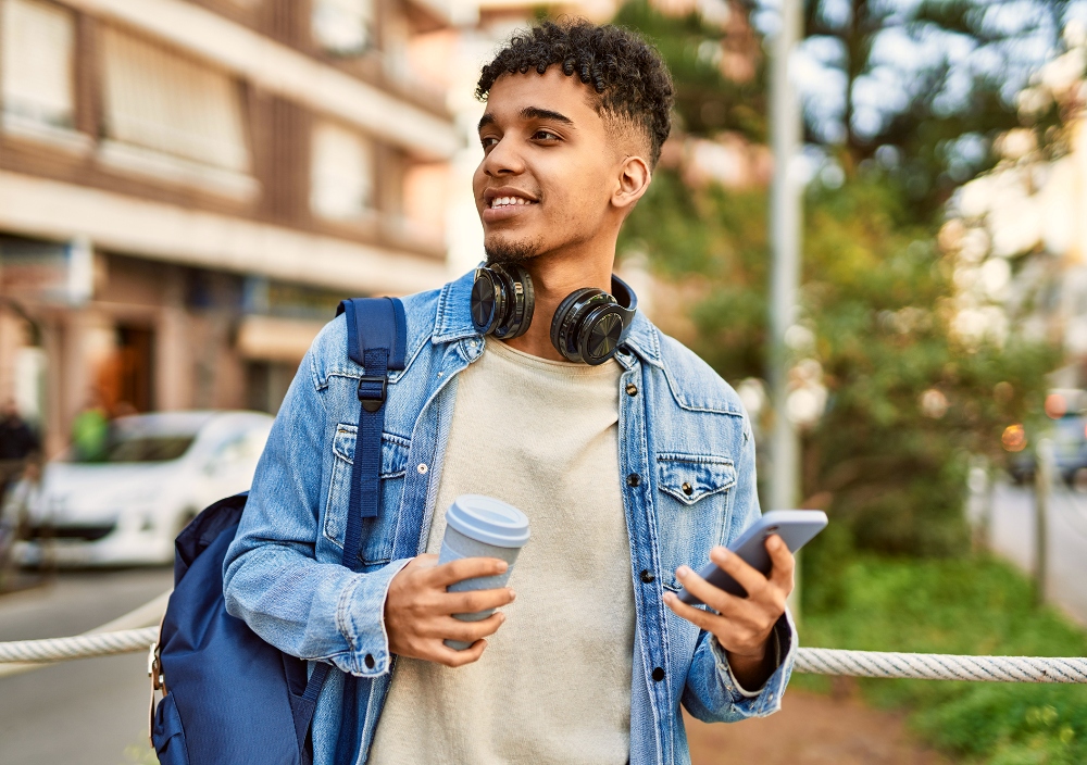 Smartphones podem ser aliados estratégicos na preparação para o Enem Smartphones podem ser aliados estratégicos na preparação para o Enem