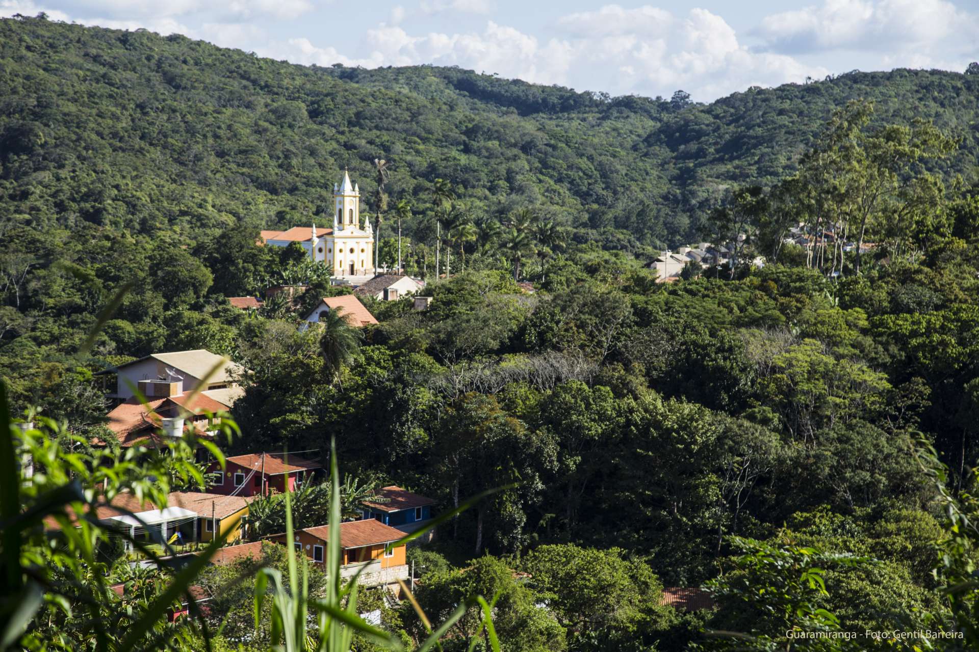 Liminar proíbe Município de Guaramiranga emitir licença ambiental Liminar proíbe Município de Guaramiranga emitir licença ambiental