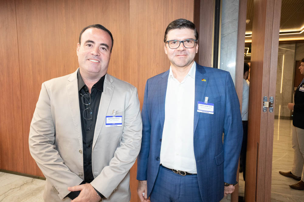 Igor Proença Alencar E Laerte Castro Alves