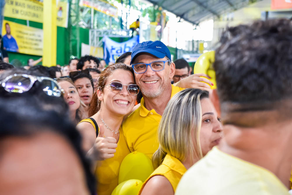 Ingrid Medeiros E Mano Alencar