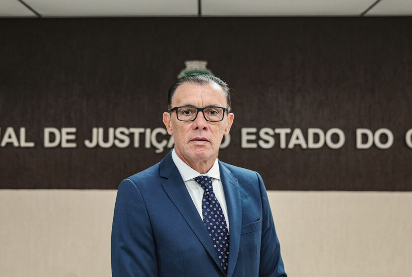 J. P. Oliveira 3241