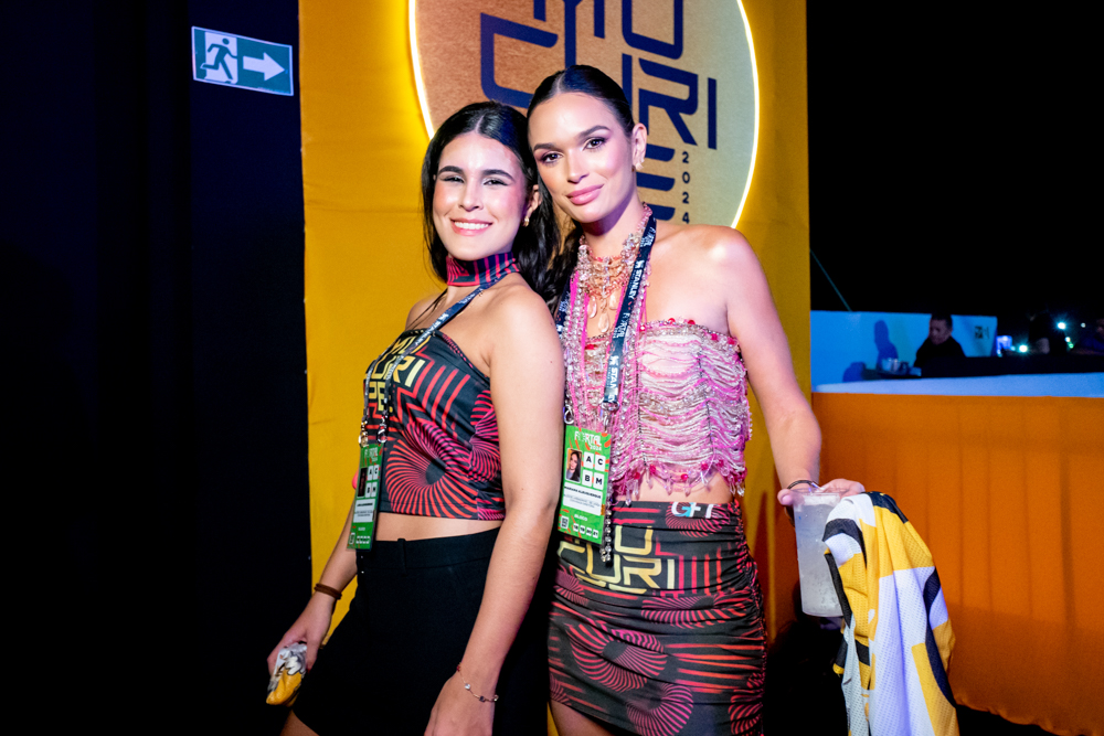 Lara E Mariana Albuquerque (1)