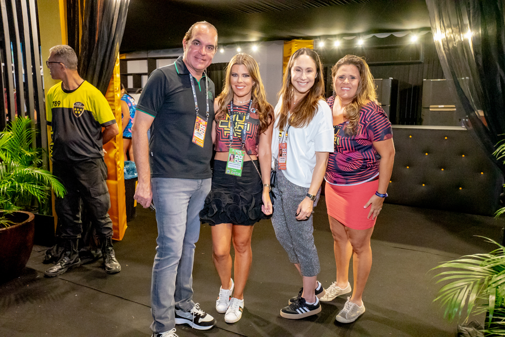 Leonardo E Marina Albuquerque, Larissa Coelho E Camila Bastos