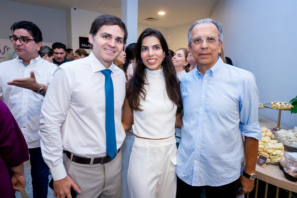 Livia Medeiros, Reno Bertozzi, Alessandra E Eduardo Rolim (3)