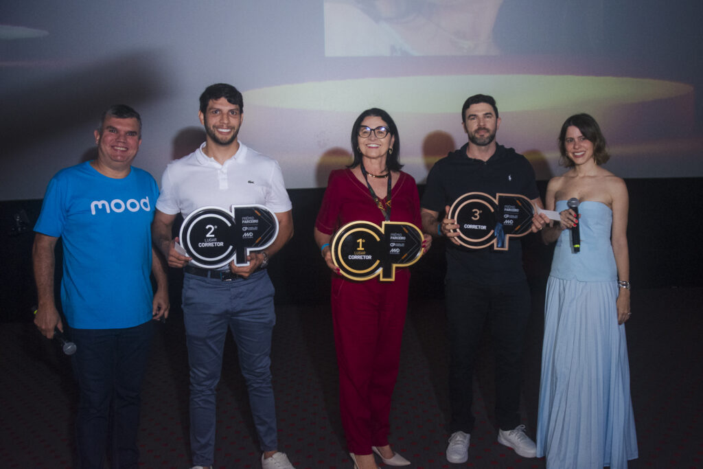 Marcelo Prado, Joao Victor Cardoso, Rivania Xavier, Euler Saldanha E Duda Dubeux