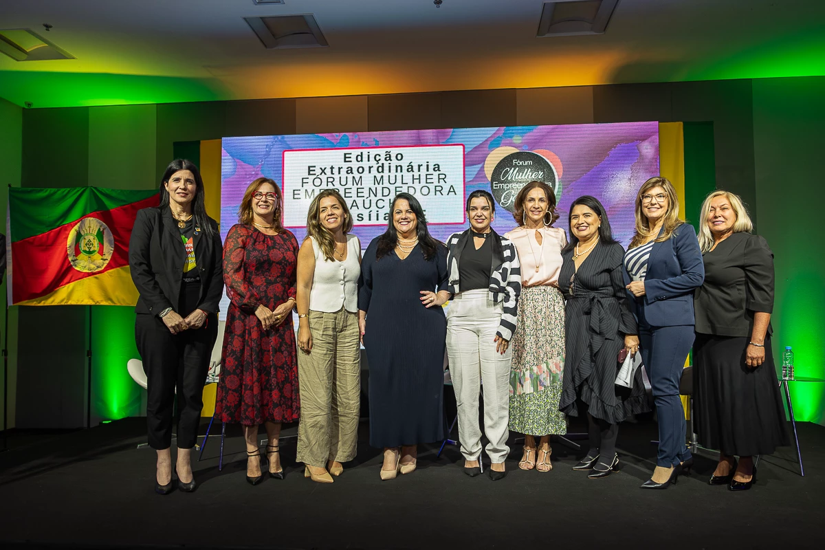 Nancy Walter Rose Rainha Deise Nicoleto Tania Costa Giselle Ferreira Paula Santana Katia Cubel Adriana Lara E Rosie Roden