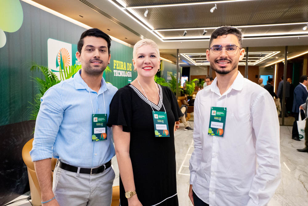 Rafael Vitor Teixeira, Erika Abud E Mardeson Franco