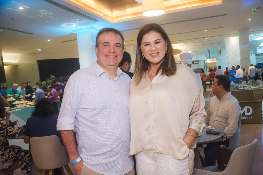 Ricardo Bezerra E Patricia Mota
